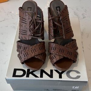 DKNY Women's Brown Cutout Sandals